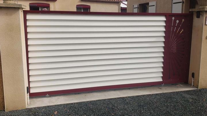 Fabrication de portails métalliques sur mesure La Tremblade