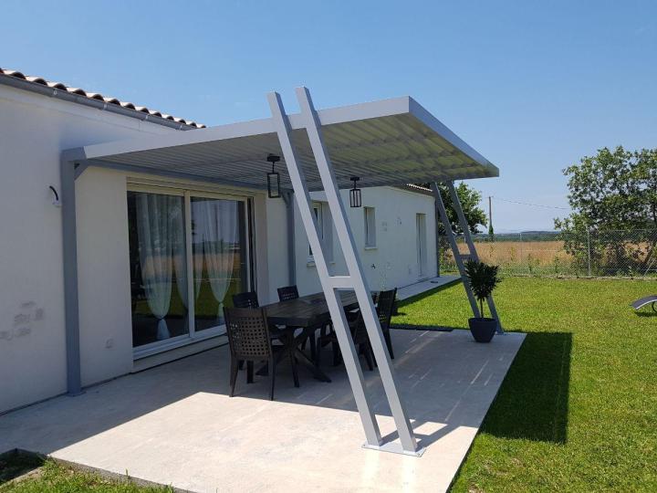 Custom metal pergolas La Tremblade