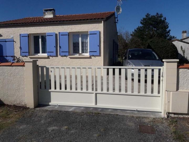 Fabrication de portails métalliques sur mesure La Tremblade